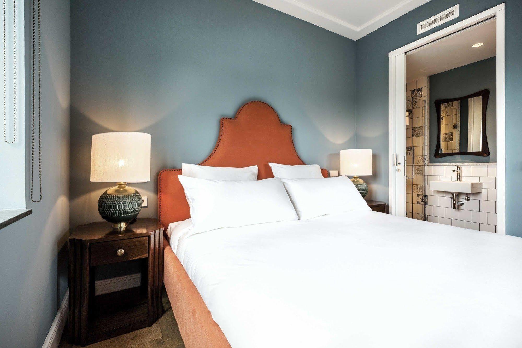 The July - Twenty Eight Hotel Amsterdam Exterior photo